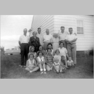 Kish_Family@J_&_N_Kish_hse,_~1950's,_no_date.html
