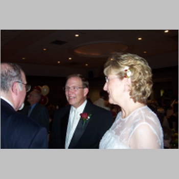 Shirley_Olchvary_and_Greg_Mills_in_their_wedding_receiving_liine_Nov_2008web.jpg