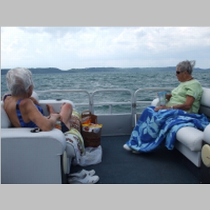 013_AuntLiz_Mom_TorchLake_3793_w.jpg