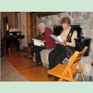 027_XMAS_2012_Scotts_Carols-Aunt_Liz_&_Arlene_W.JPG